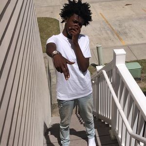 Meet your Posher, Lance